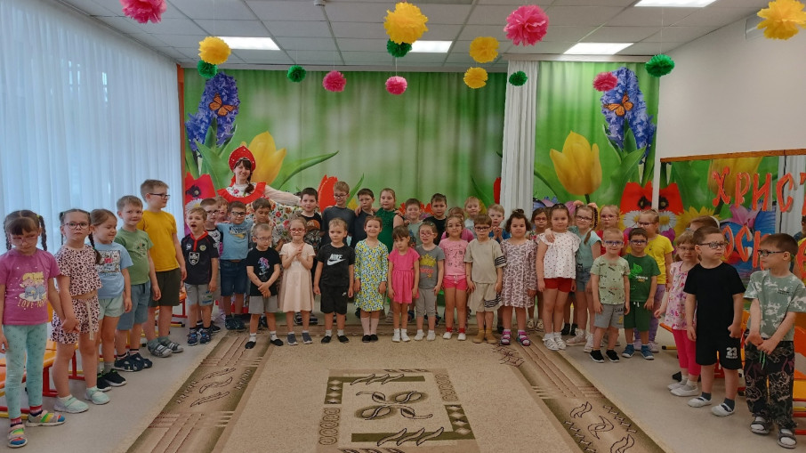 «Пасха светлая и великая».